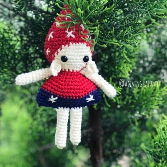 Mushroom Elf Amigurumi crochet pattern for beginners