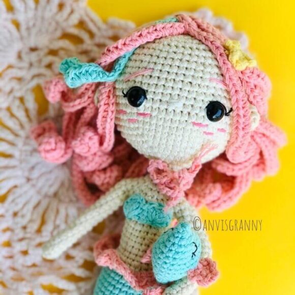 Pisces zodiac amigurumi doll - mermaid crochet pattern